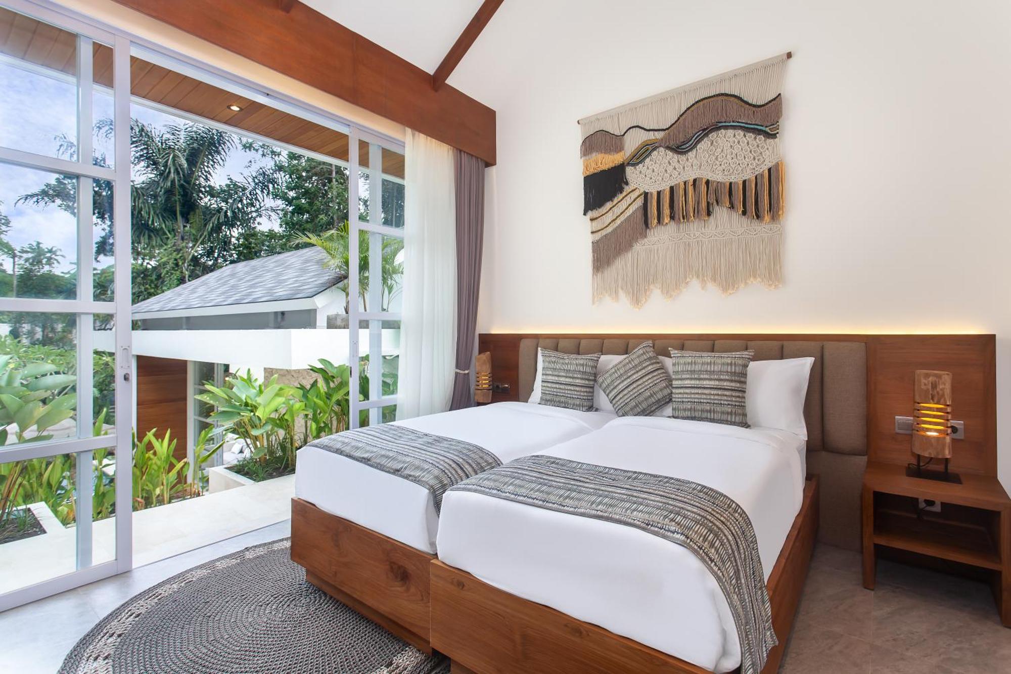 Extravagant In The Jungle Of Villa