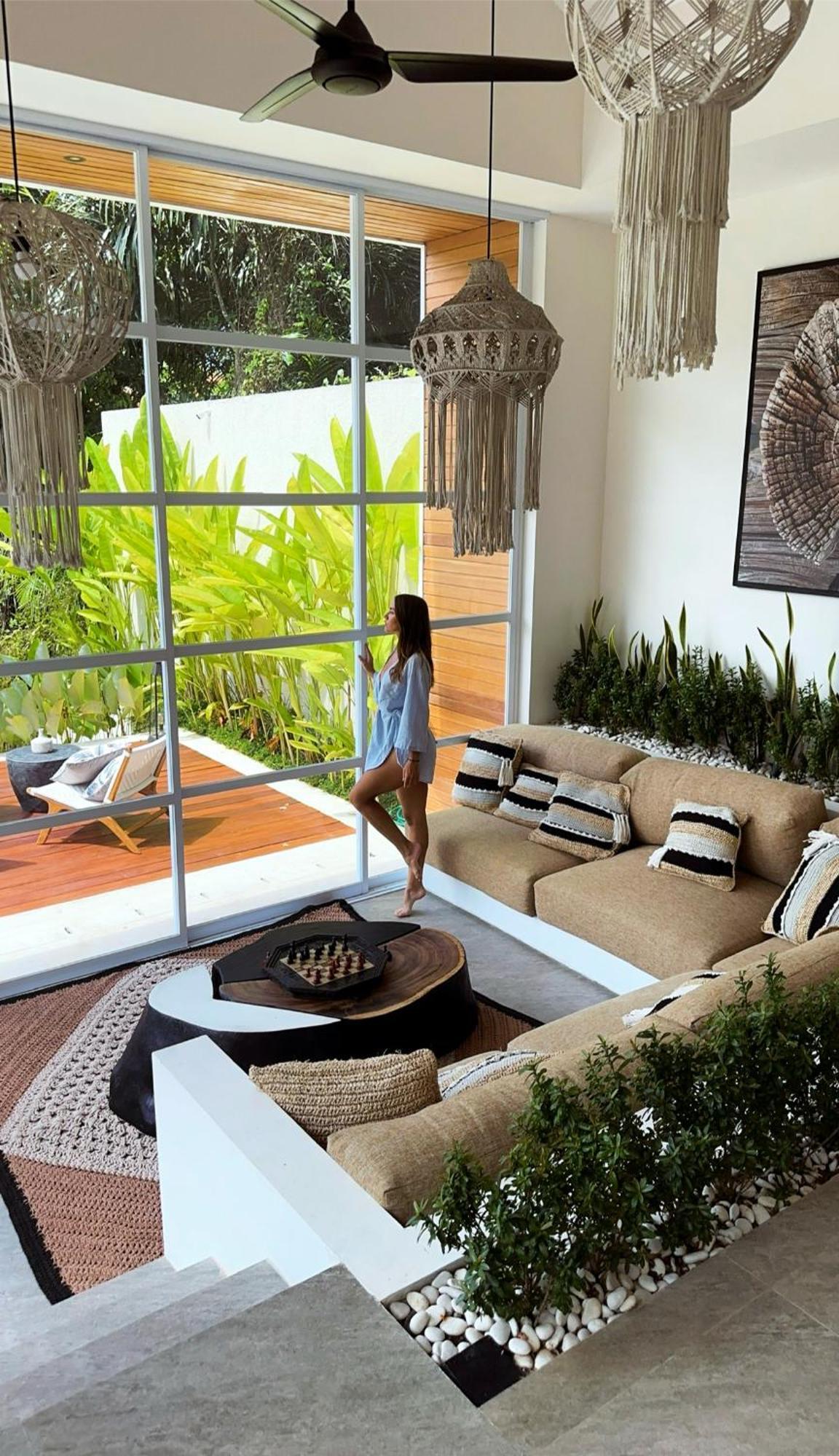 Extravagant In The Jungle Of Villa